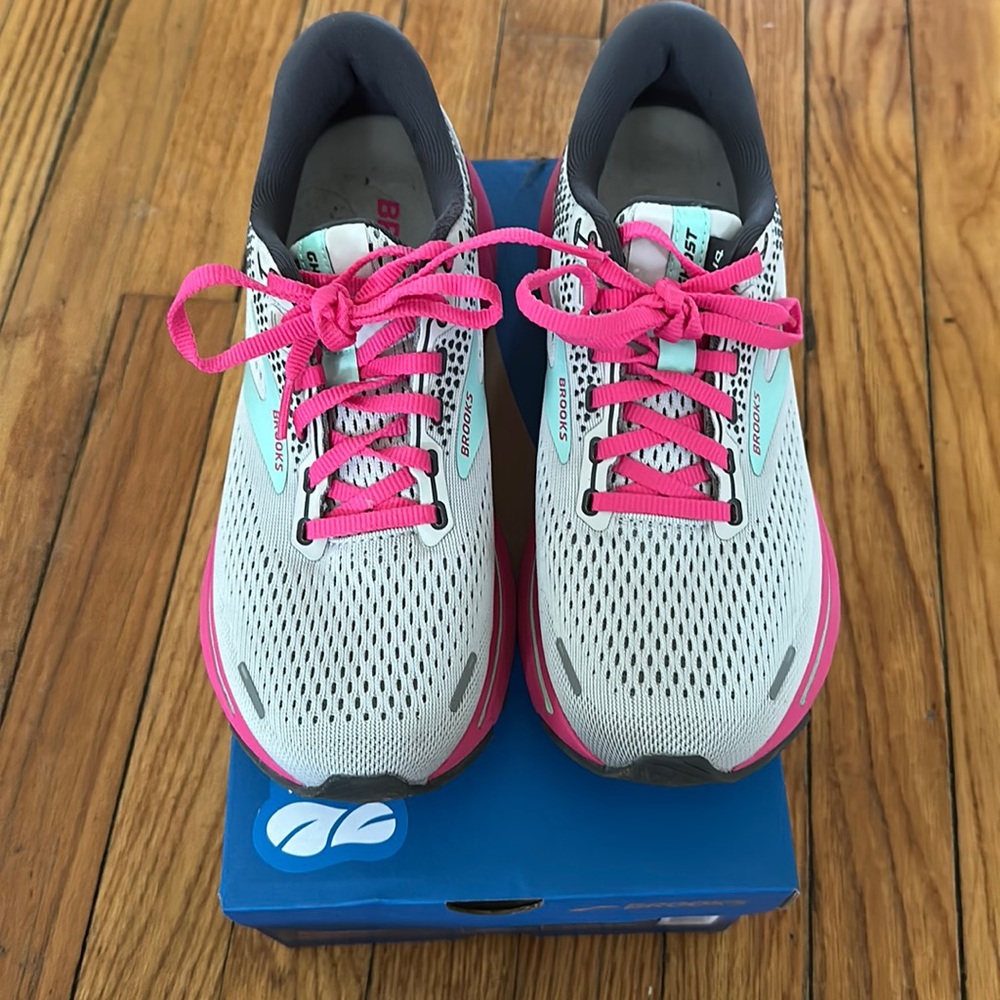 Brooks ghost 14 brand new worn two times